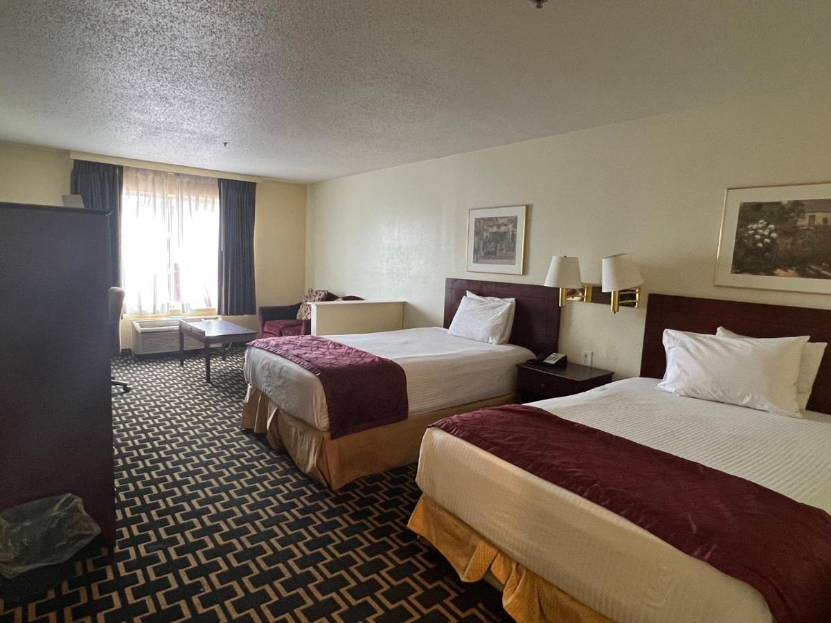 Budgetel Inns & Suites Fairfield Bagian luar foto